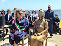 В Италии установлена корейская «Статуя мира»
