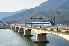 No. of int'l riders of trains jumps 65% to 4.8M from Jan.-Nov.
